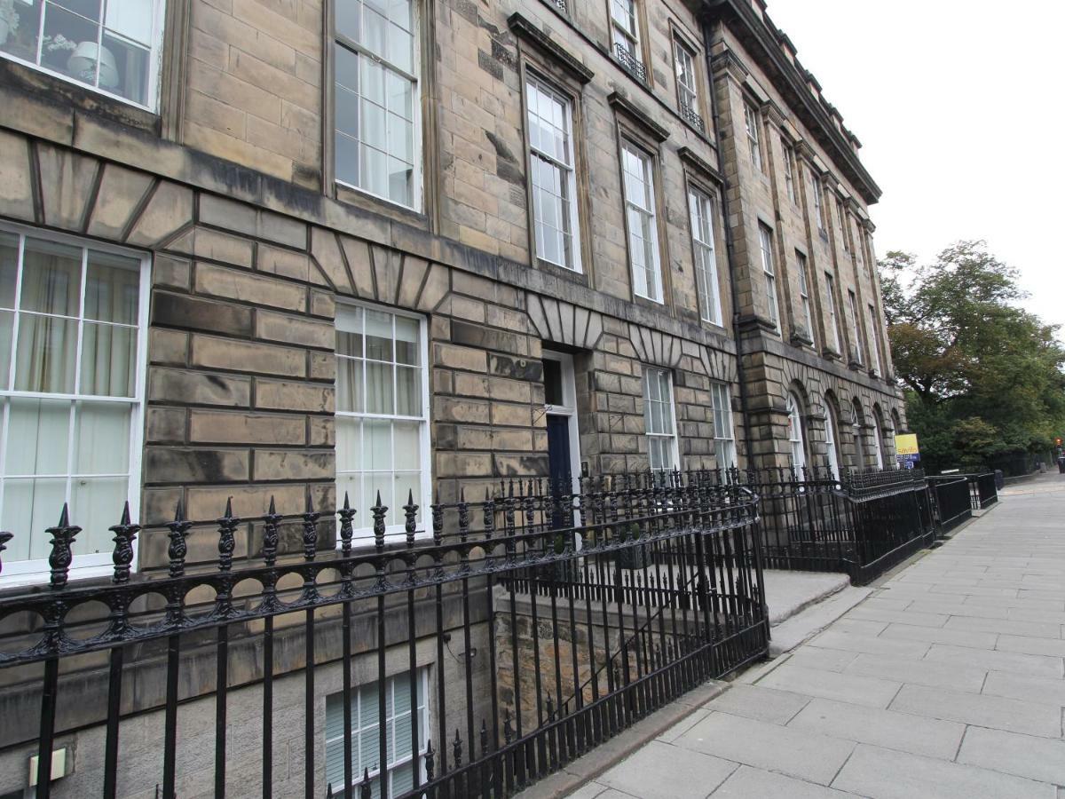 Escape To Edinburgh @ Albyn Place Extérieur photo